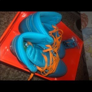 Soles dirty but can be cleaned up